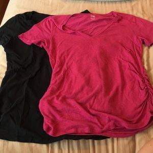 Maternity tops, lot of 2